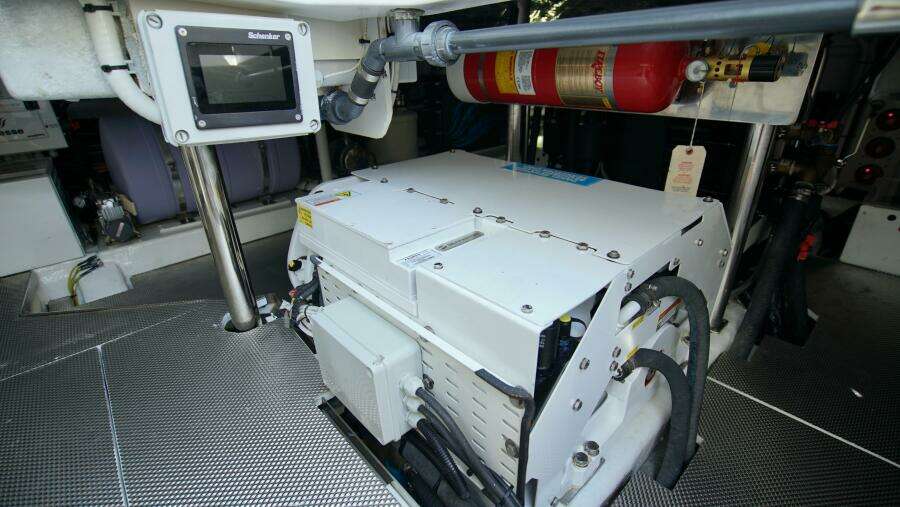 56ft Uniesse Yacht For Sale