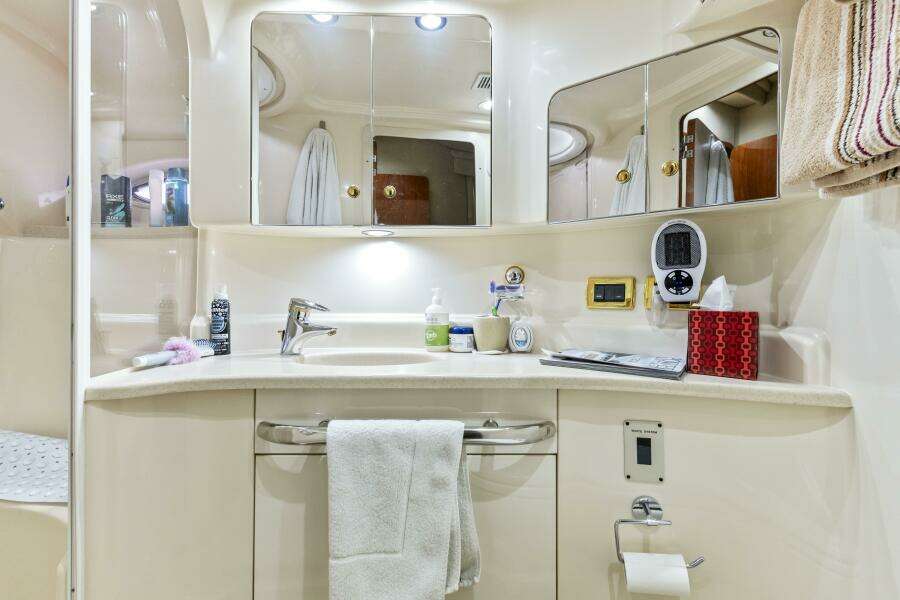 My Addiction 51ft Sea Ray Yacht For Sale