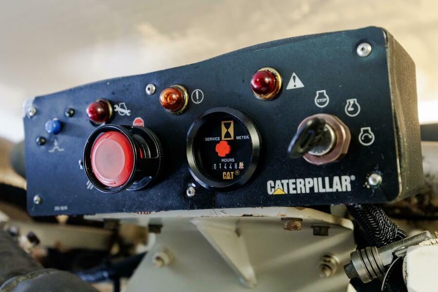 50' 2005 Hatteras 50 Convertible