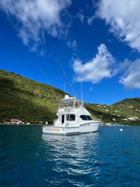 50' 2005 Hatteras 50 Convertible