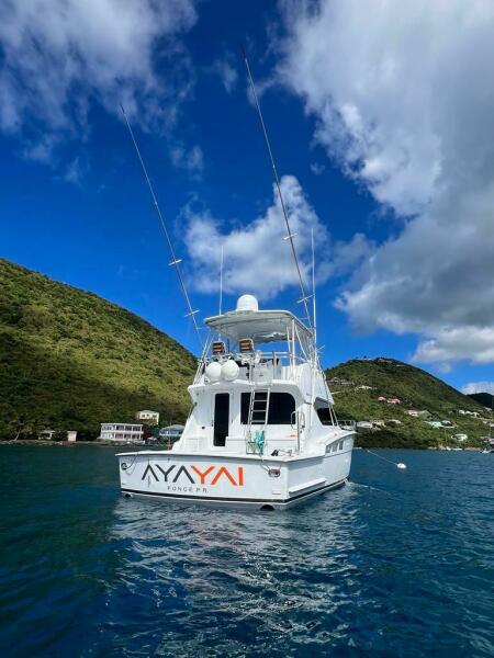 50' 2005 Hatteras 50 Convertible