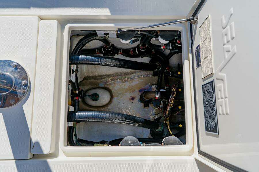 39ft SeaVee Yacht For Sale