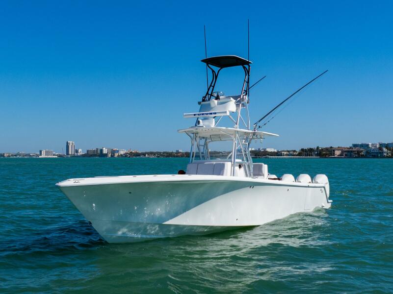 39' 2012 SeaVee 390B