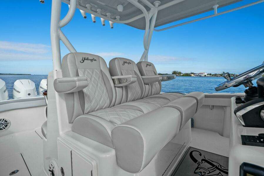 39ft Yellowfin Yacht For Sale