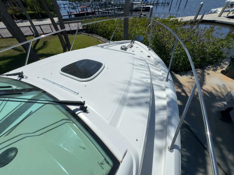 31' 2018 Boston Whaler 315 Conquest