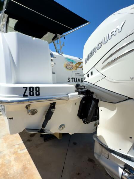 31' 2018 Boston Whaler 315 Conquest