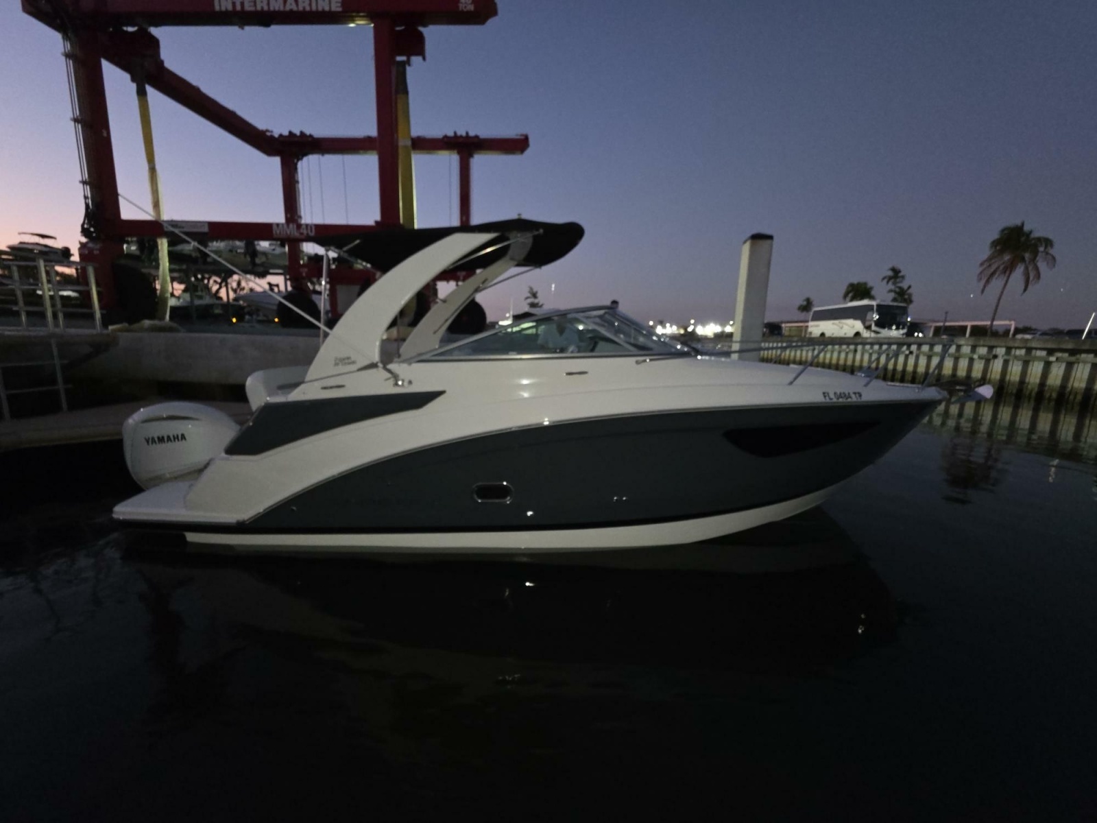 27ft Regal Yacht For Sale