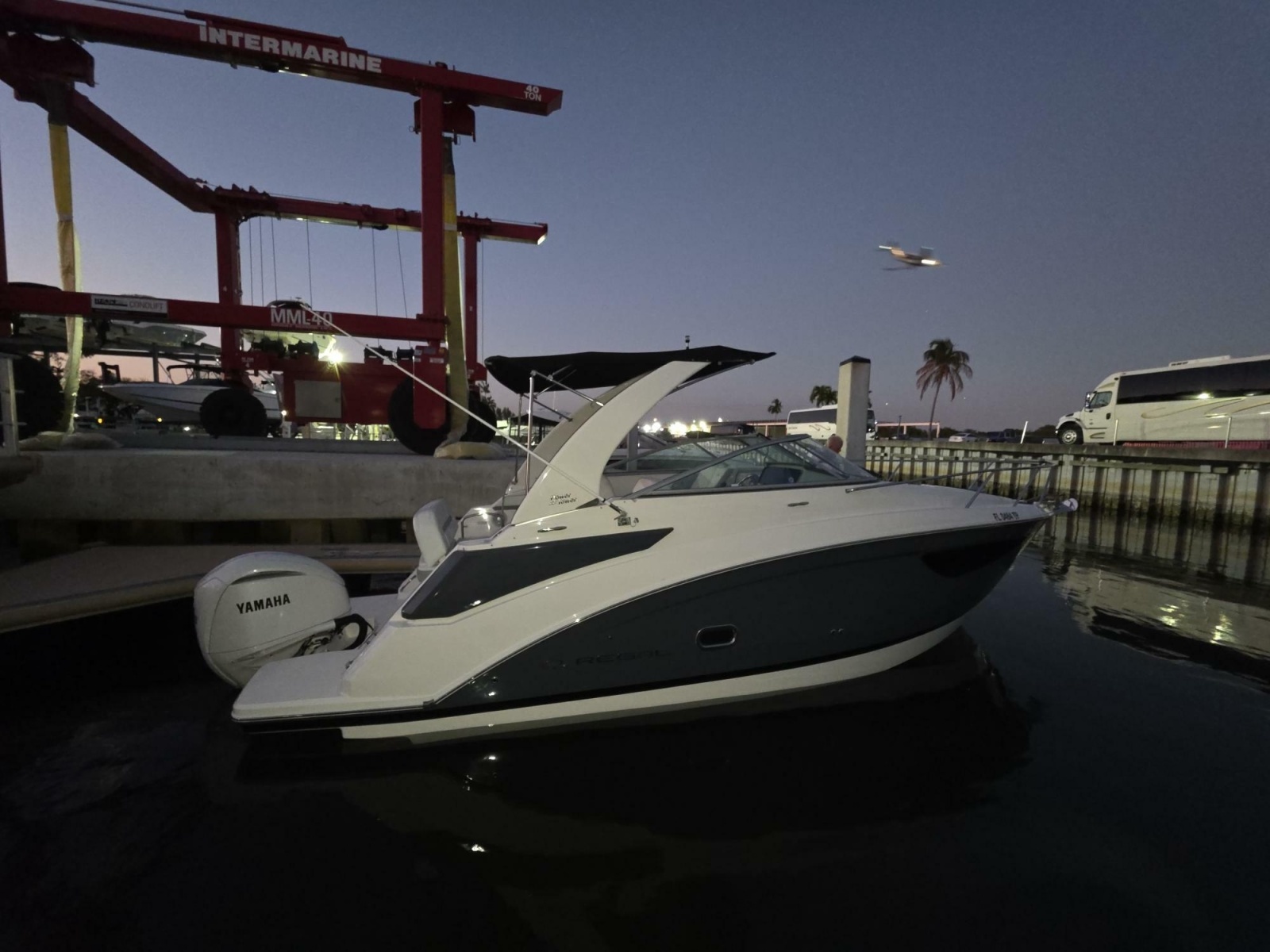 27ft Regal Yacht For Sale