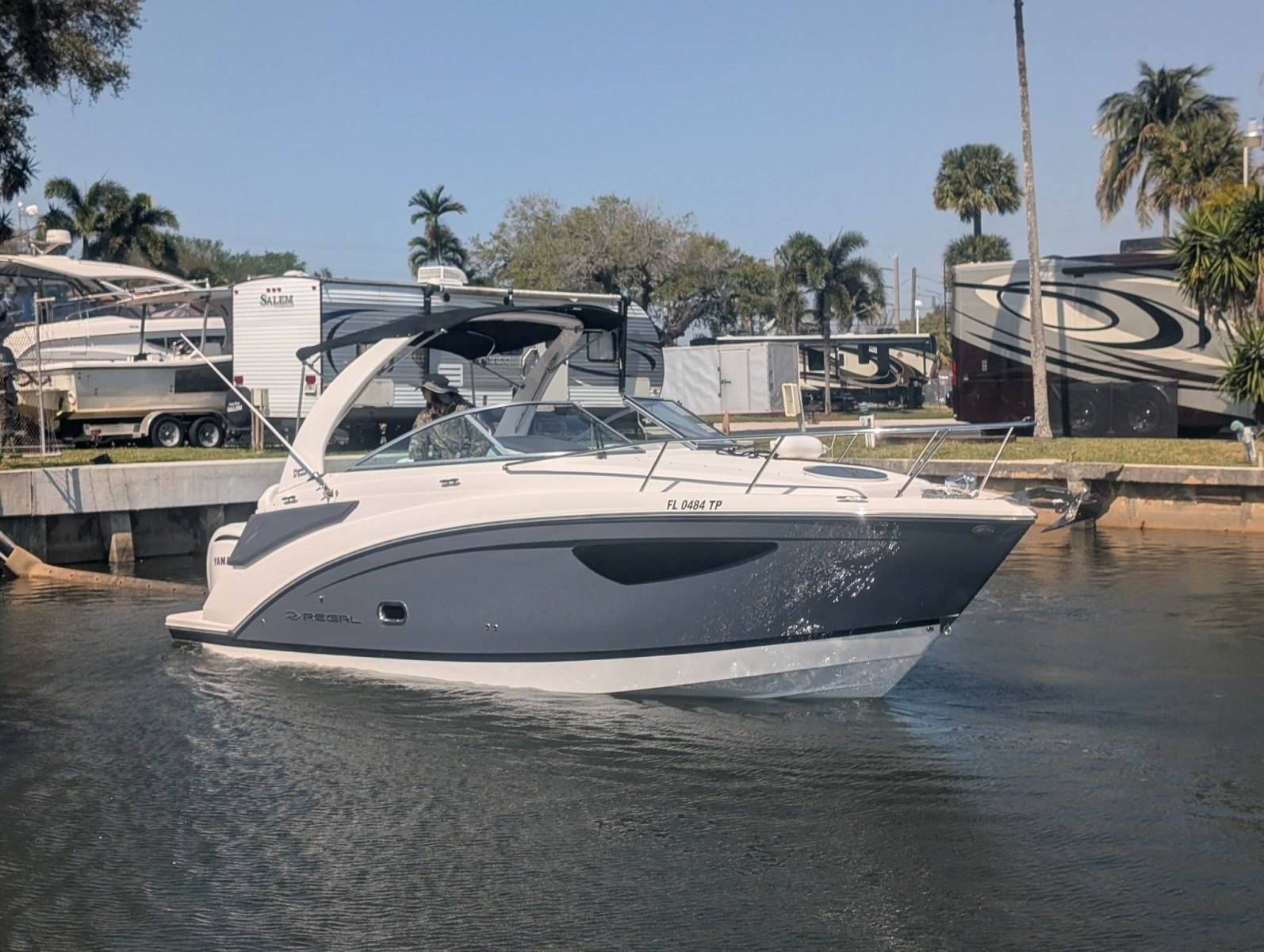 27ft Regal Yacht For Sale