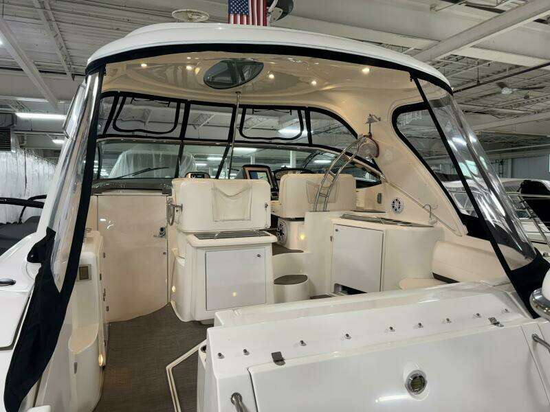 42ft Cruisers Yachts Yacht For Sale