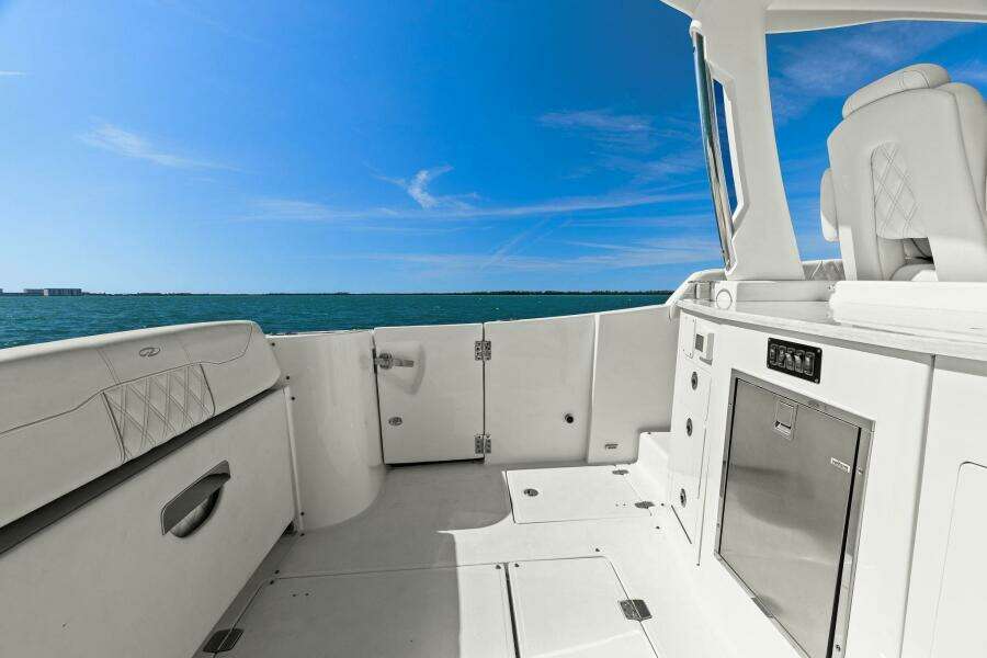 Reel Blessed 33ft Regal Yacht For Sale