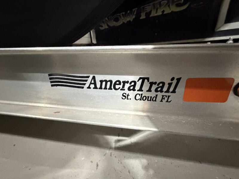 23' 2016 Everglades 230 Center Console