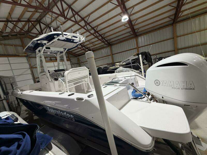 23ft Everglades Yacht For Sale