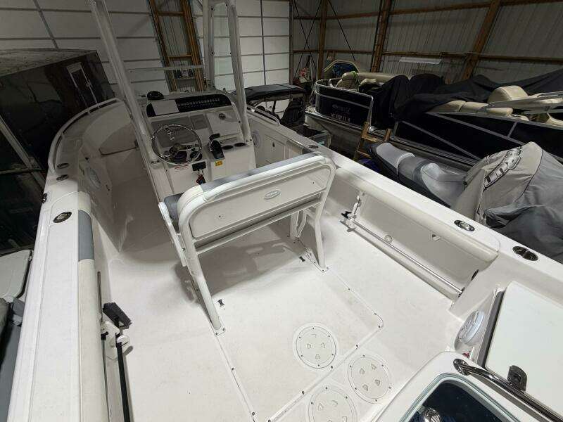 23ft Everglades Yacht For Sale