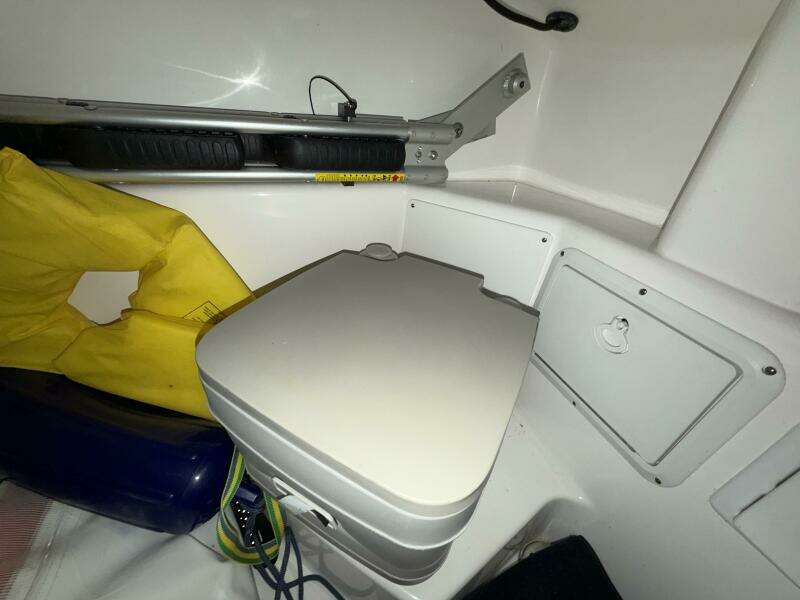 23ft Everglades Yacht For Sale