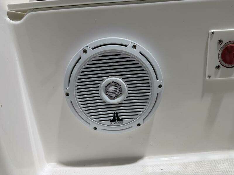 23ft Everglades Yacht For Sale