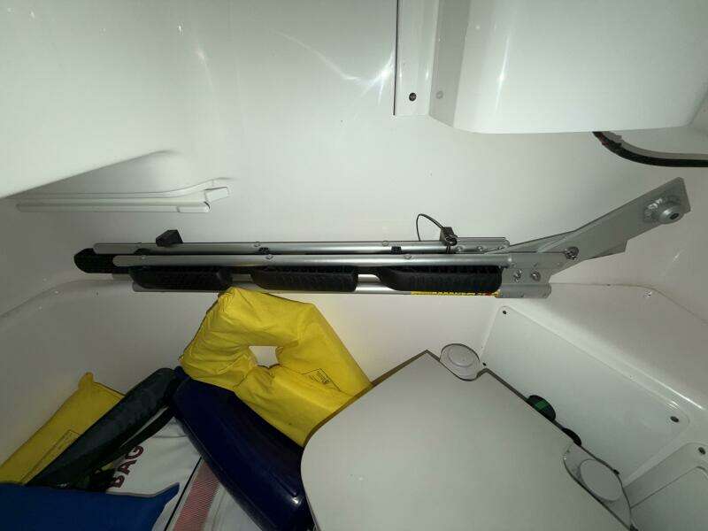 23ft Everglades Yacht For Sale