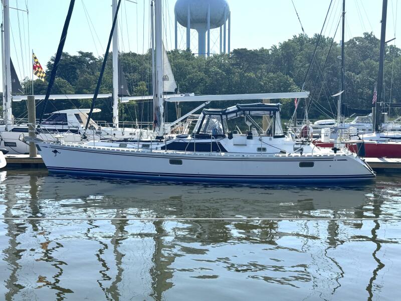 46' 2002 Hylas 46
