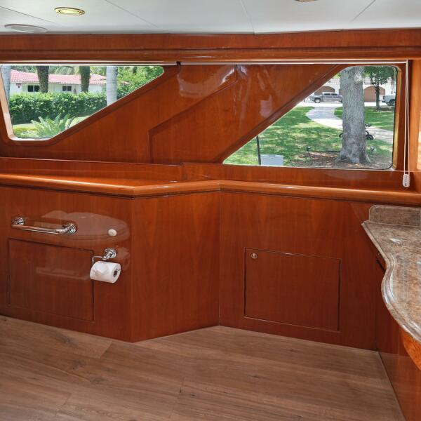 81' 2003 Hargrave Sky Lounge