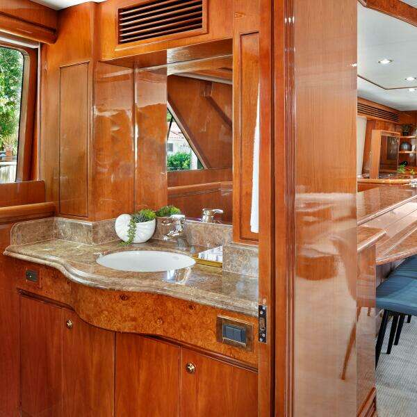 MILES AWEIGH 81ft Hargrave Yacht For Sale