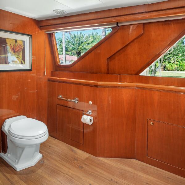 81' 2003 Hargrave Sky Lounge