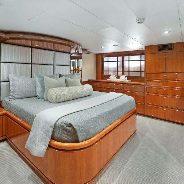 MILES AWEIGH 81ft Hargrave Yacht For Sale