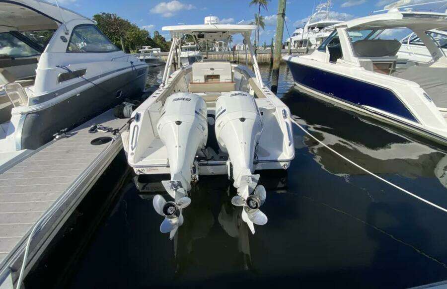Dolce 28ft Pursuit Yacht For Sale