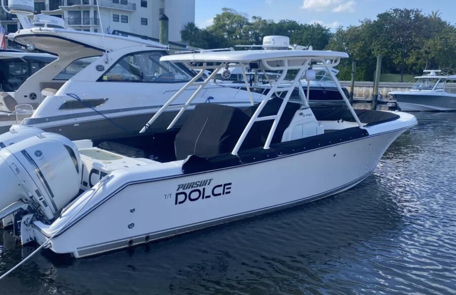 28' 2015 Pursuit Sport