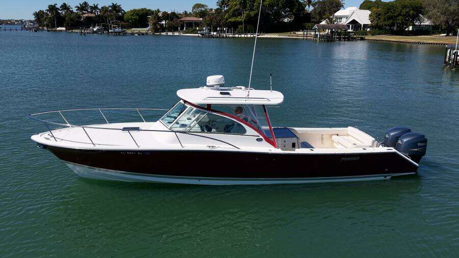 34ft Pursuit Yacht For Sale