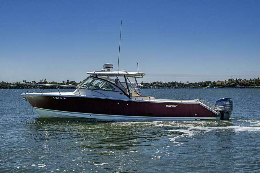 34ft Pursuit Yacht For Sale