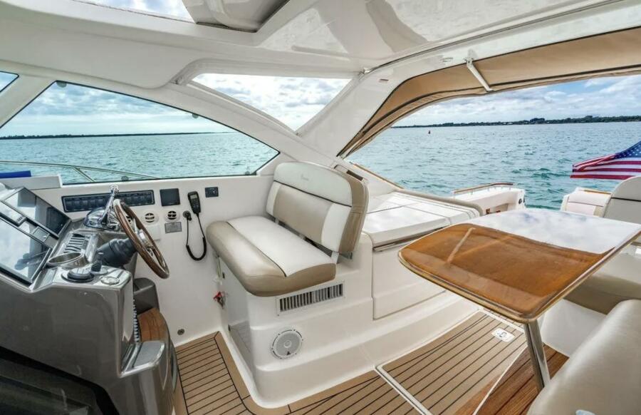 36' 2013 Tiara Yachts 36 Coronet