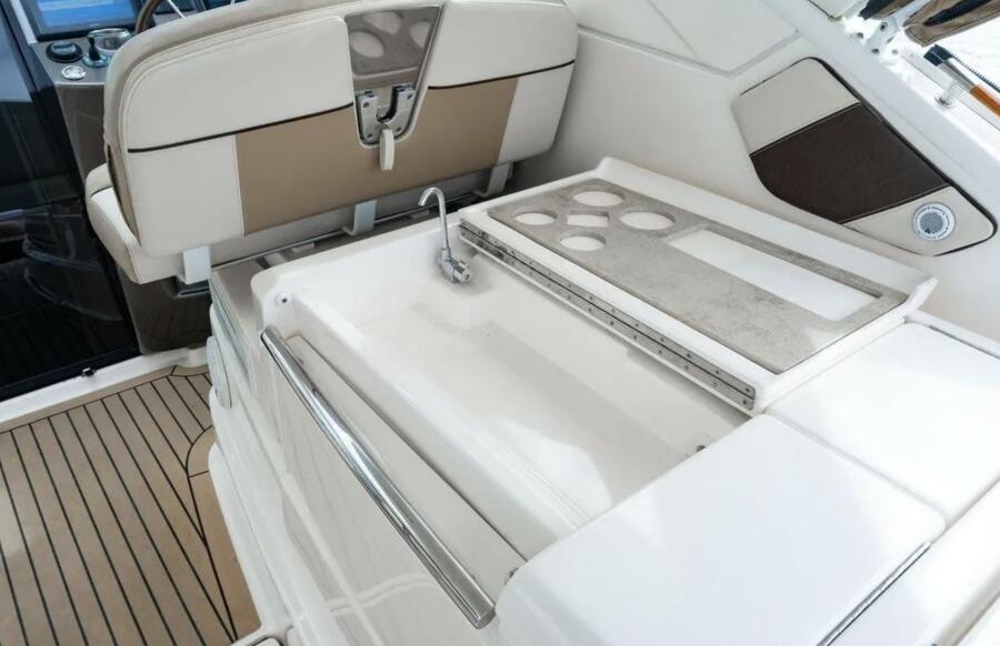 36' 2013 Tiara Yachts 36 Coronet