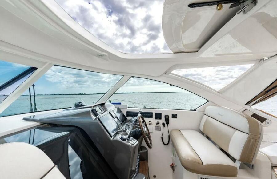36' 2013 Tiara Yachts 36 Coronet