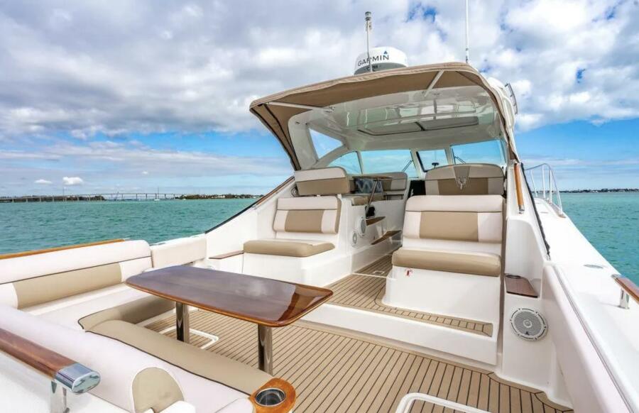 36' 2013 Tiara Yachts 36 Coronet