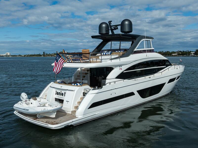 78' 2021 Princess Y78