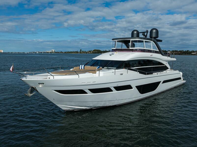 78' 2021 Princess Y78