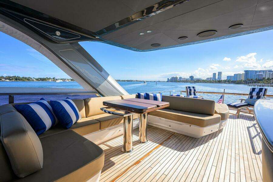 Princess Y78 - Janie II - Bridge Deck