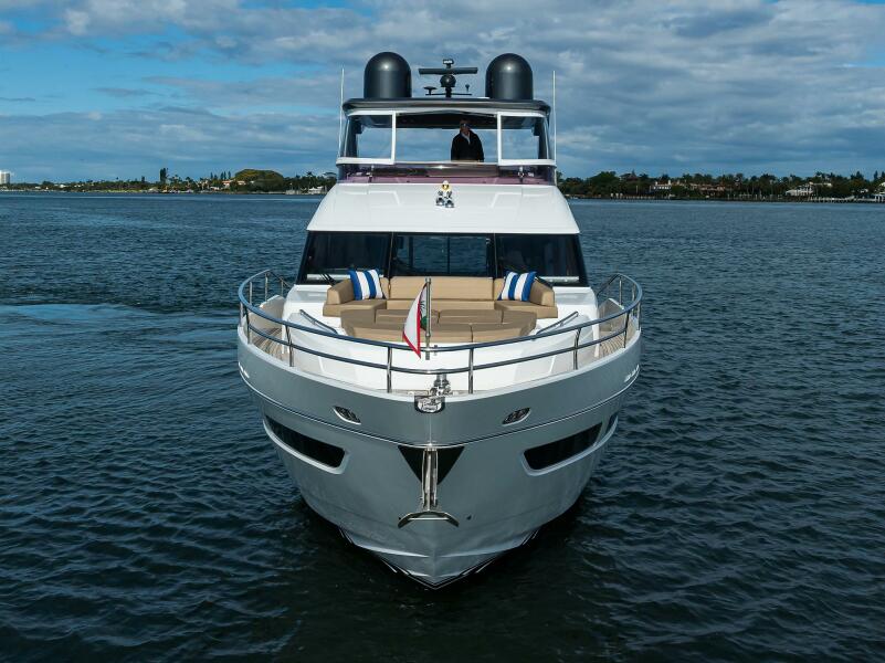 78' 2021 Princess Y78