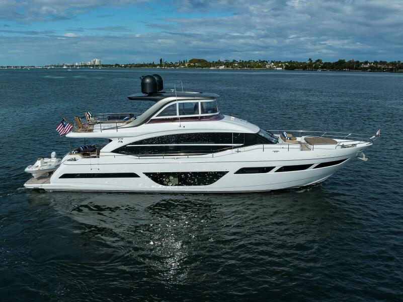 78' 2021 Princess Y78