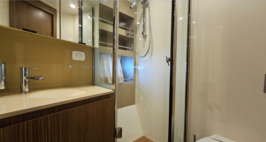 50' 2015 Azimut Atlantis 50