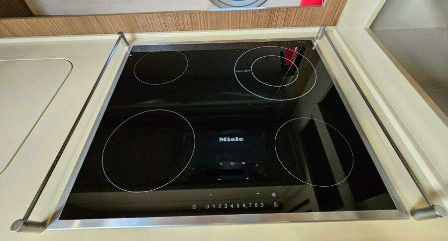 50ft Azimut Yacht For Sale