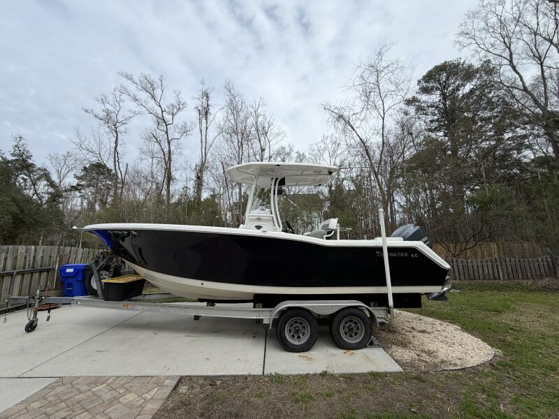 23' 2015 Tidewater 230 LXF
