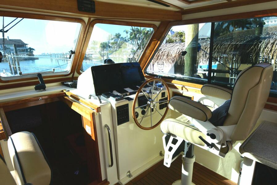 38' 2008 Sabre Salon Express