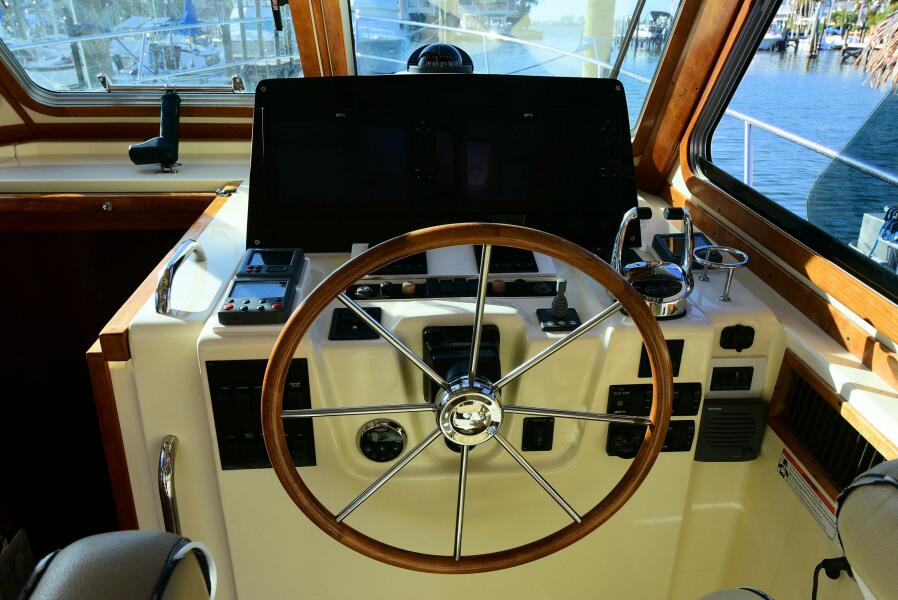 38' 2008 Sabre Salon Express