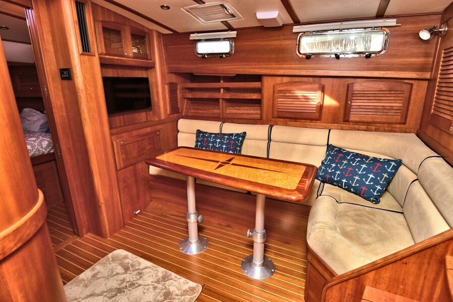 38' 2008 Sabre Salon Express