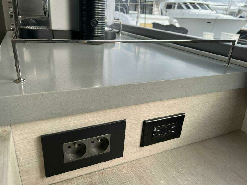 Min o 45ft Leopard Yacht For Sale