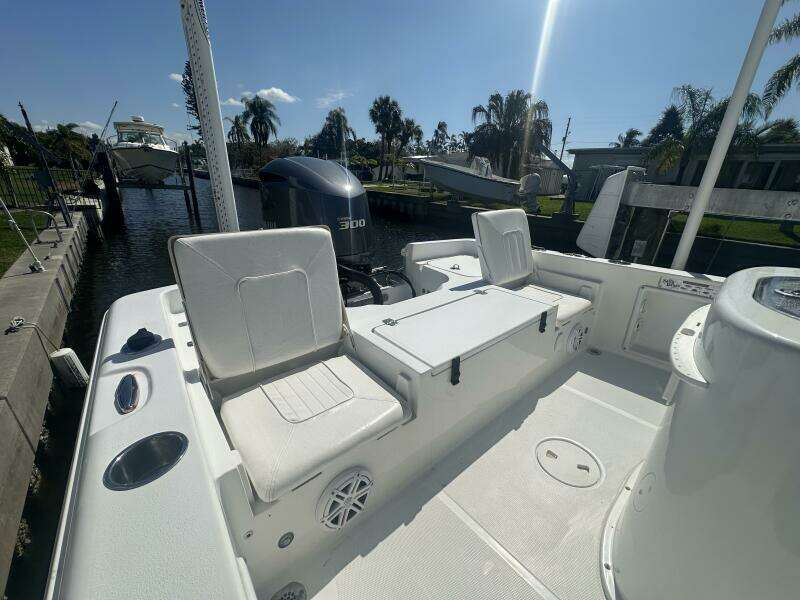 24ft Sea Hunt Yacht For Sale