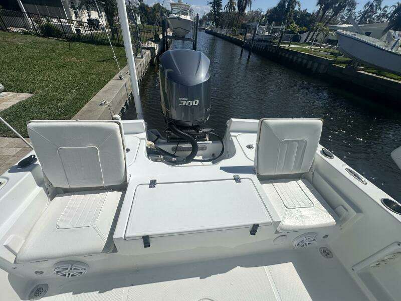 24ft Sea Hunt Yacht For Sale