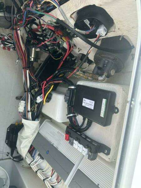 24ft Sea Hunt Yacht For Sale