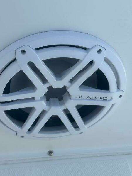 24ft Sea Hunt Yacht For Sale